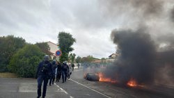 REPORTAGE. Blocages des lycées : des violences dans cette ville du sud de Toulouse, affrontements entre jeunes et gendarmes, quatre interpellations et des tensions